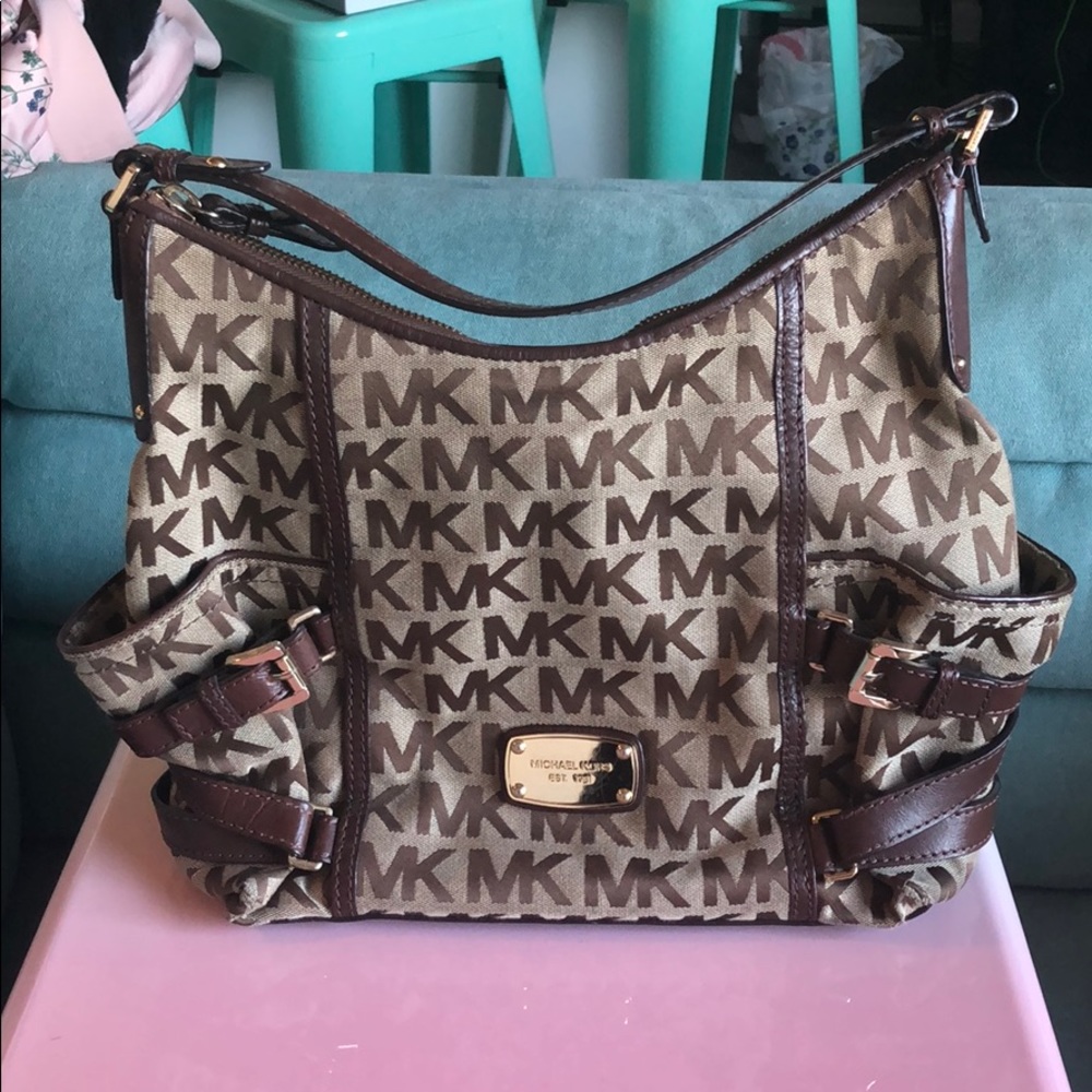 🚫 SOLD 🚫 Michael Kors Monogram Hobo Tote Bag